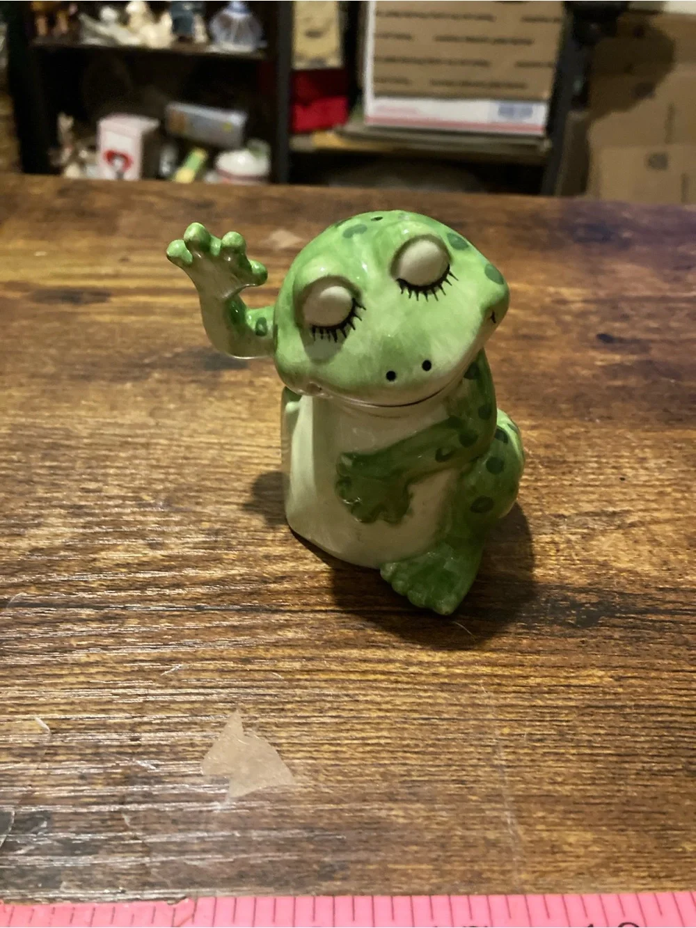 Ganz frog couple salt and pepper shakers
